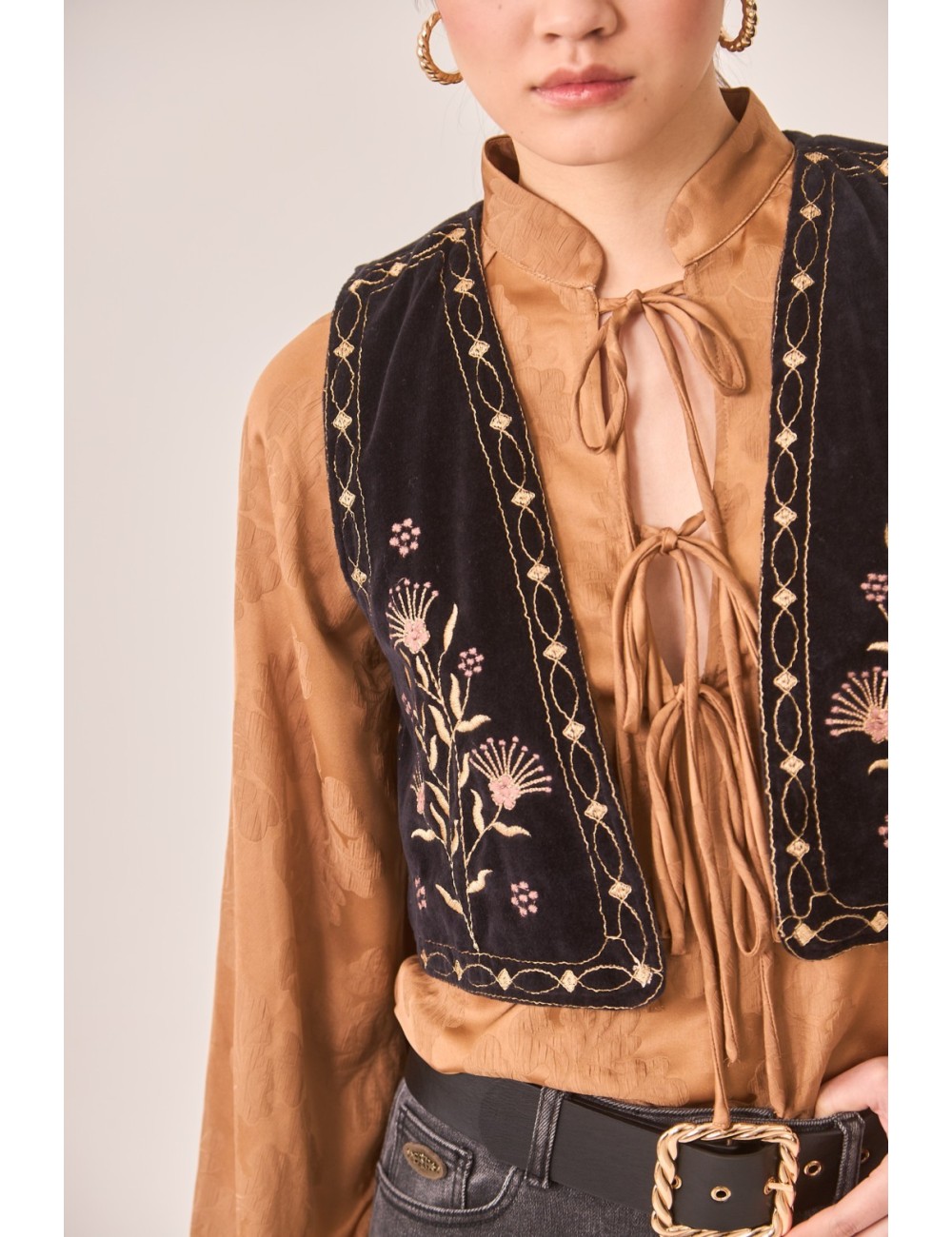 Chaleco Bordado Nihal Nekane