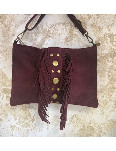 Bolso sobre flecos tachuelas burdeos
