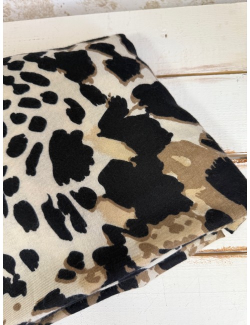 Pashmina animal print